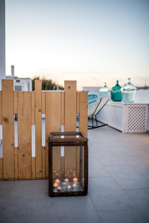 Orpheas Rooms Mykonos Town エクステリア 写真